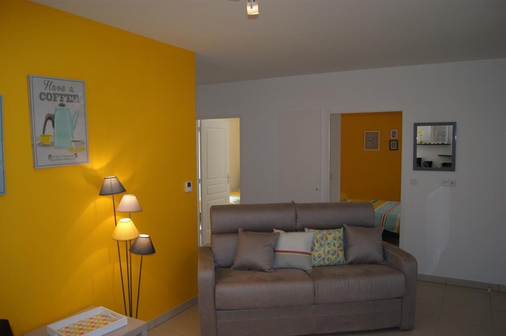 Au Fil De L'Eau - Le Bord De Rance Apartment Dinan Exterior photo