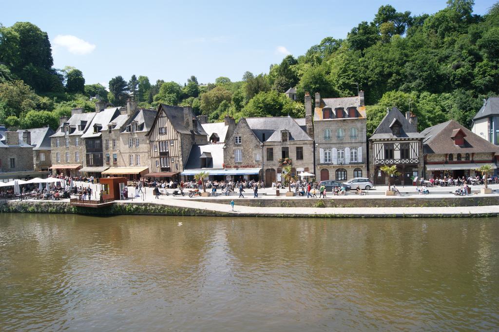 Au Fil De L'Eau - Le Bord De Rance Apartment Dinan Exterior photo